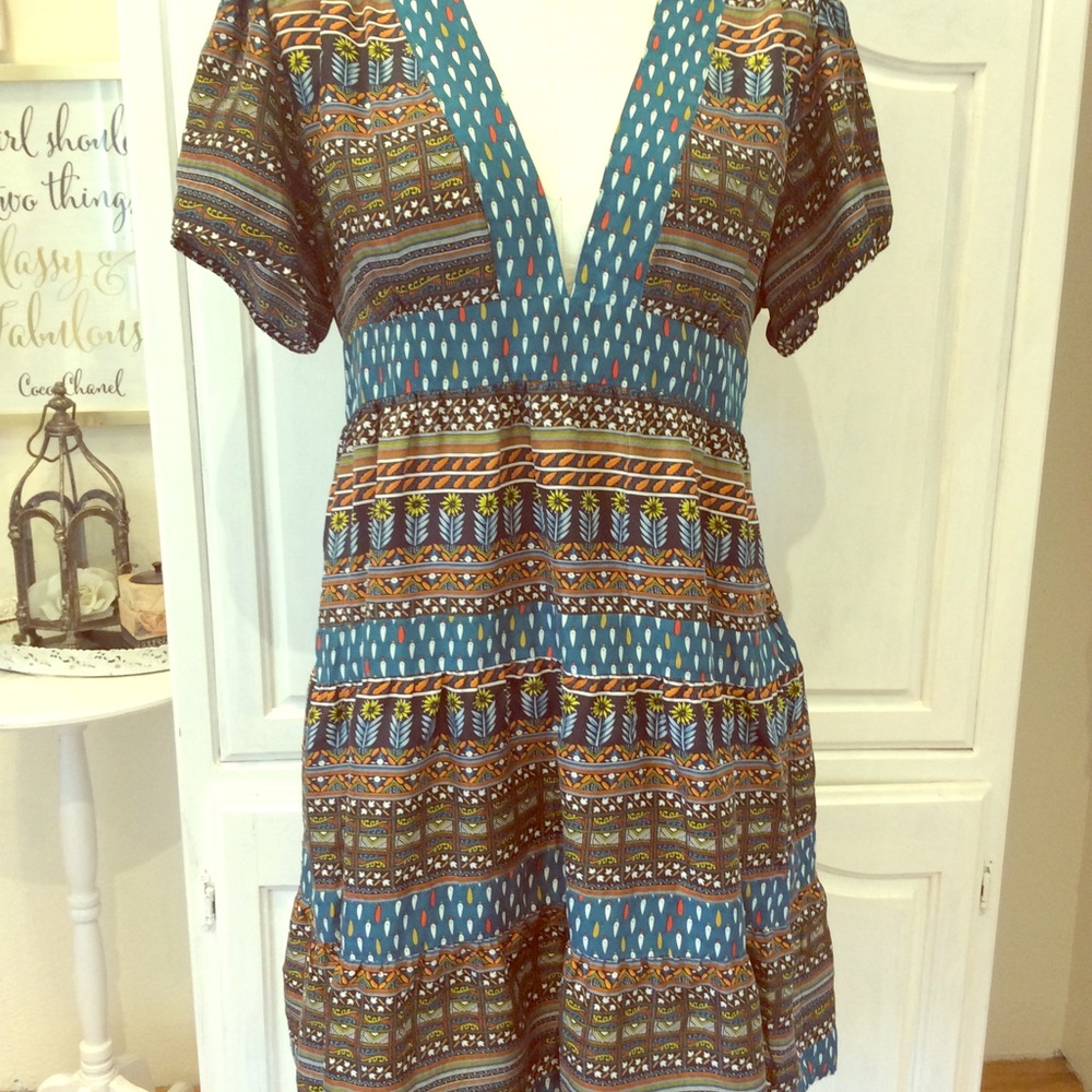 SOLD - What comes around goes around Anthropologie